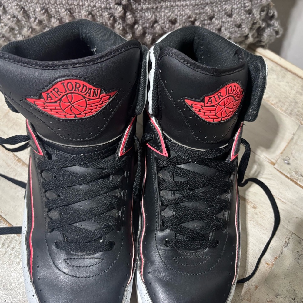Nike AirJordan Retro 2 385475-023- Size 12 - Picture 6 of 8